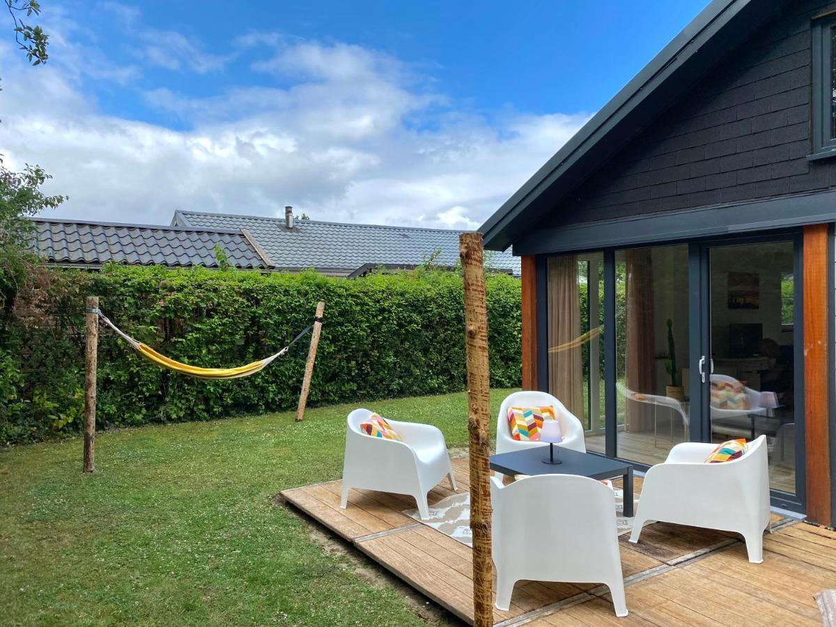 Oosterschelde Lodge Met Veel Privacy En Dicht Bij Het Water Scherpenisse Exterior photo