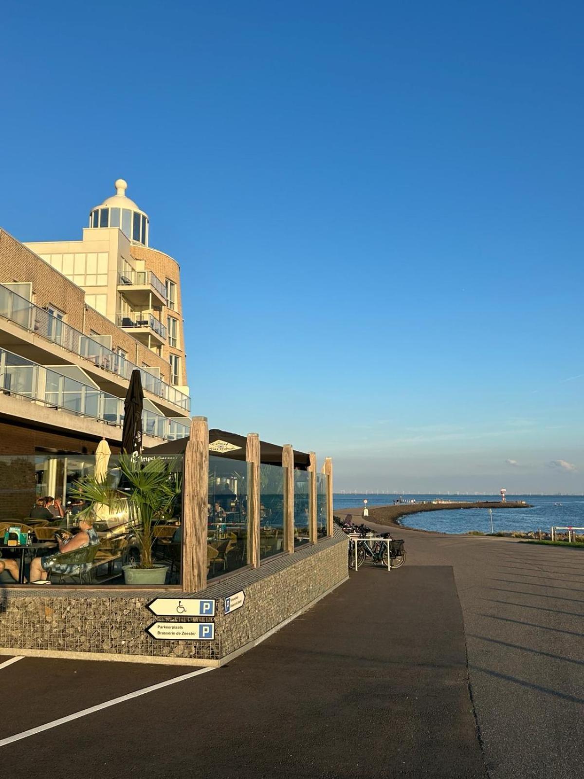 Oosterschelde Lodge Met Veel Privacy En Dicht Bij Het Water Scherpenisse Exterior photo