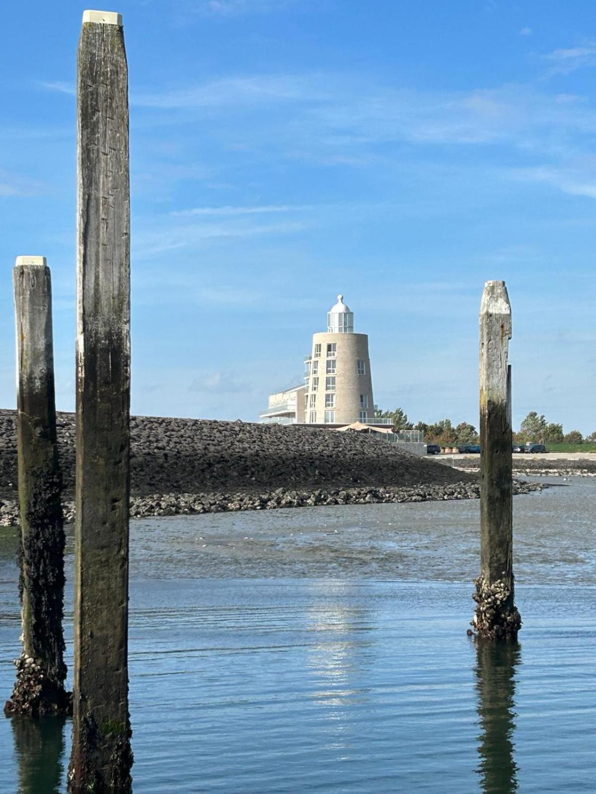 Oosterschelde Lodge Met Veel Privacy En Dicht Bij Het Water Scherpenisse Exterior photo