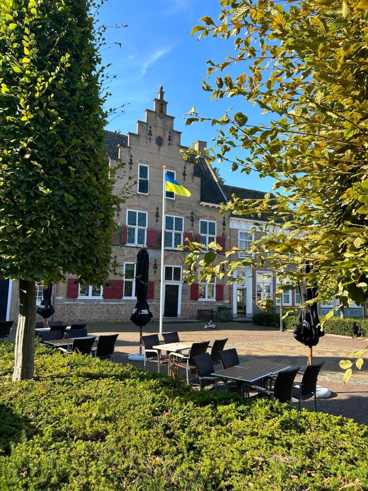 Oosterschelde Lodge Met Veel Privacy En Dicht Bij Het Water Scherpenisse Exterior photo